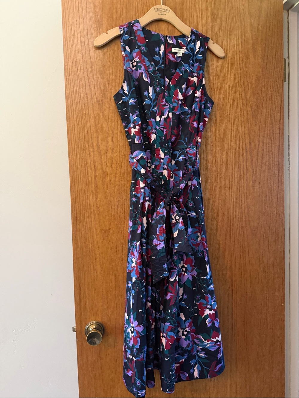 Sleeveless Navy Floral Midi Dress with Tie Waist